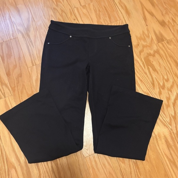 Athleta 819227 51092 Boot Cut Flare Black Pants Pockets Size Medium - Picture 3 of 4
